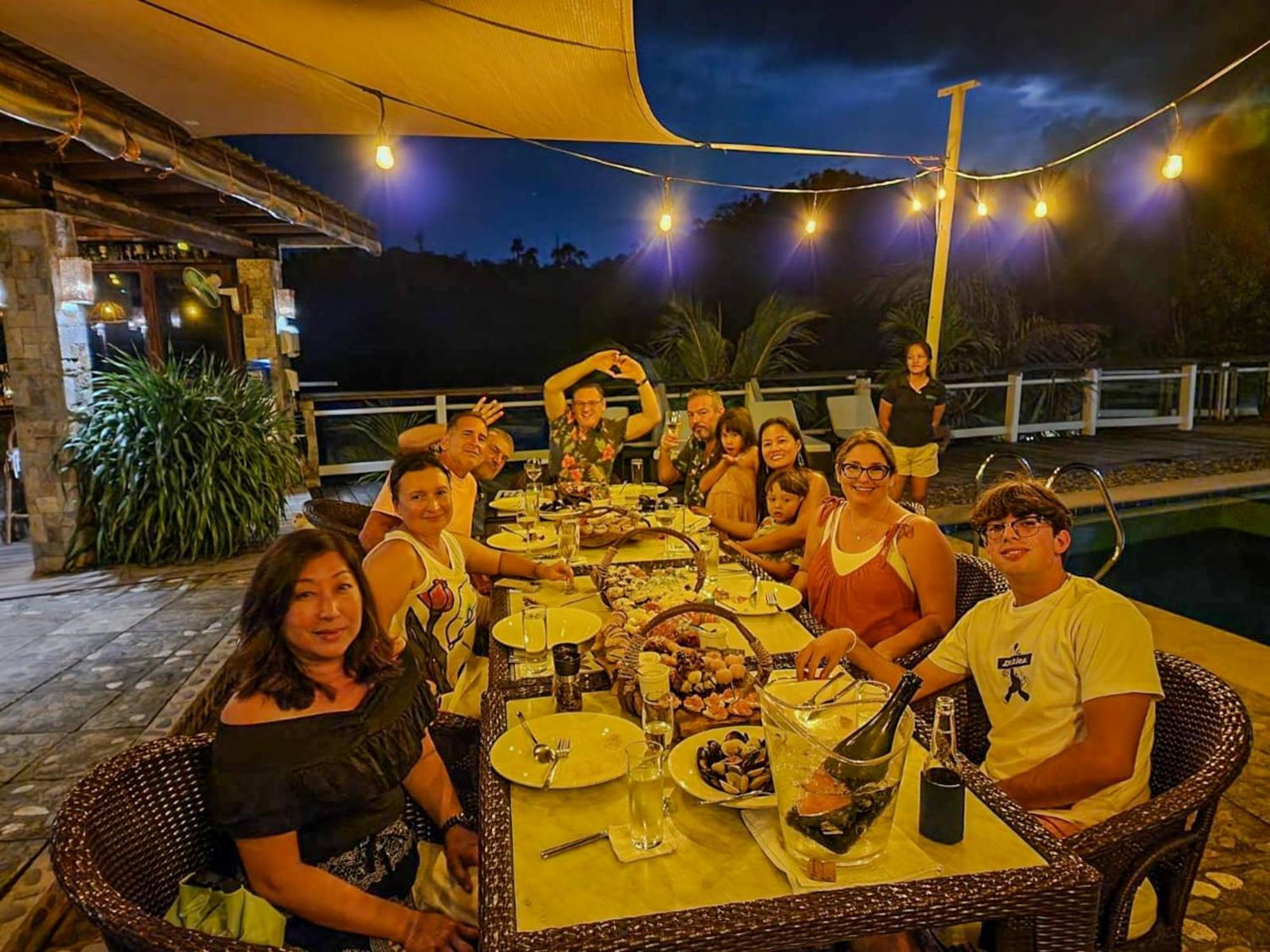 Edgewater Dive & Spa Resort Puerto Galera Exterior foto